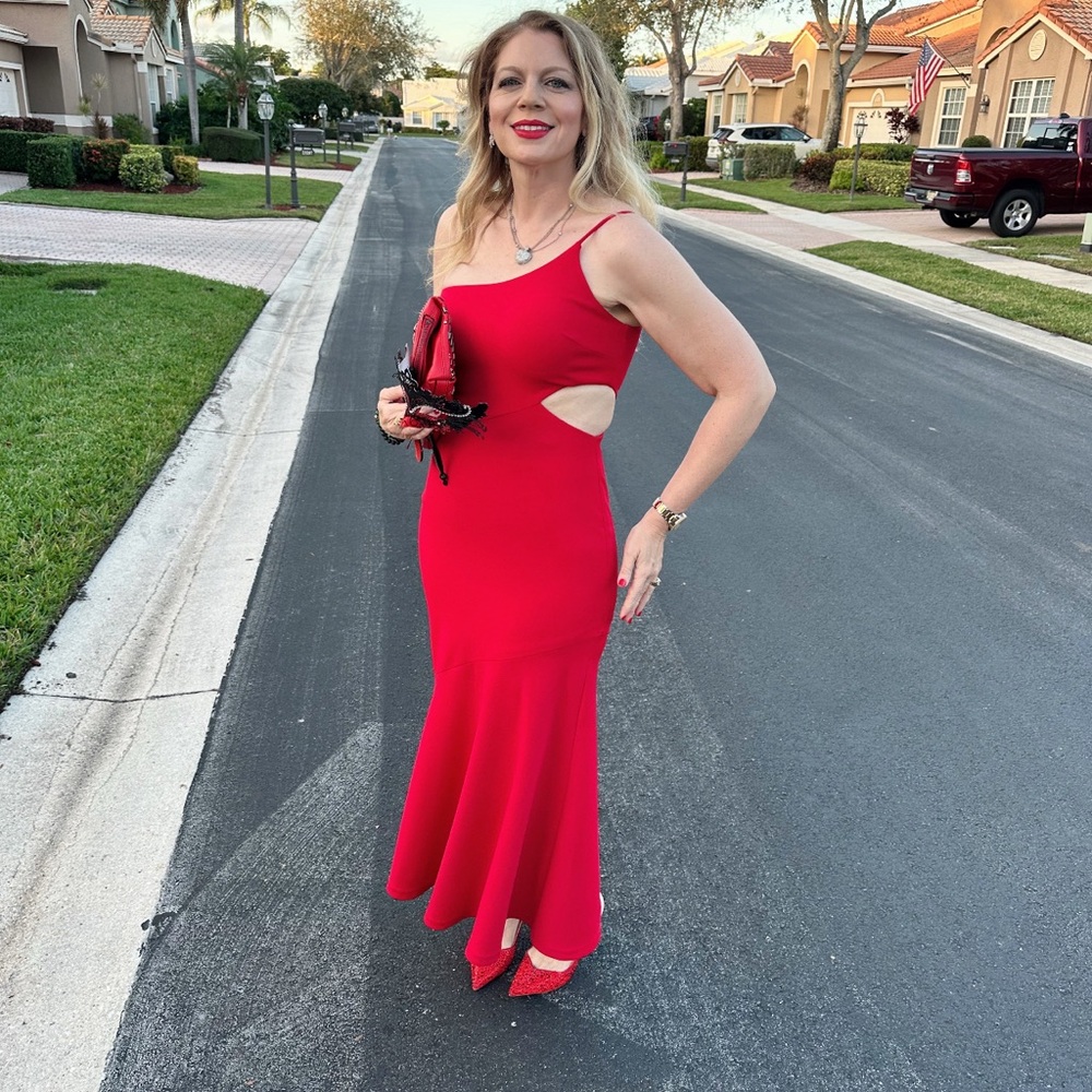 Meet your Posher, Joanie